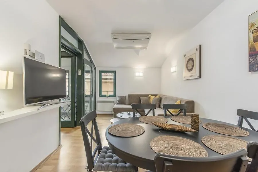 Apartment Matea Novigrad